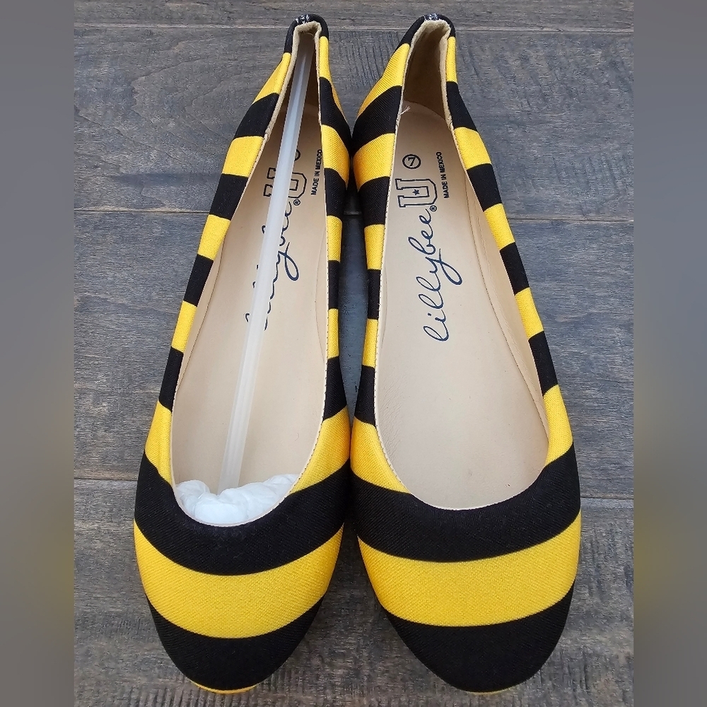 New Lillybee U Iowa Hawkeye Women's Striped Flats with Shoe Clips sz 7